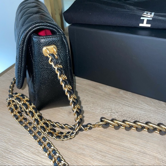 Sold Chanel 21A caviar mini w coin - Picture 7 of 13